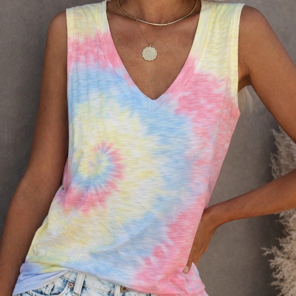 NWT VICI Tie Dye Tank Small